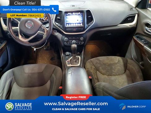 Used 2014 Jeep Cherokee Latitude w/ Comfort/Convenience Group AWD/4WD image 11