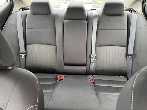Used 2025 Nissan Altima 2.5 SV FWD image 33