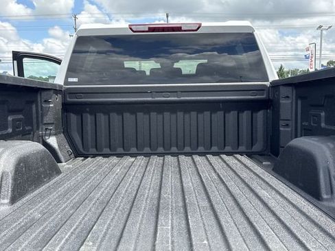 Used 2022 Chevrolet Silverado 1500 Custom AWD/4WD image 10
