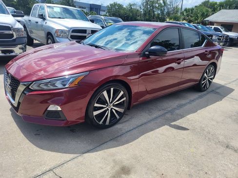 Used 2021 Nissan Altima 2.5 SR w/ SR Premium Package FWD image 1