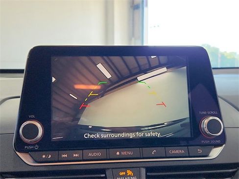 Used 2025 Nissan Altima 2.5 S image 23