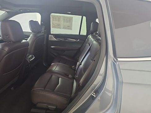 Used 2020 Cadillac XT6 Premium Luxury image 11