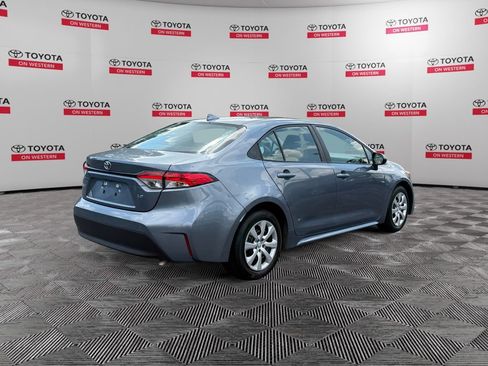 Used 2024 Toyota Corolla LE FWD image 5