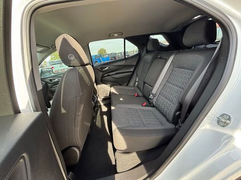 Used 2023 Chevrolet Equinox LT image 12