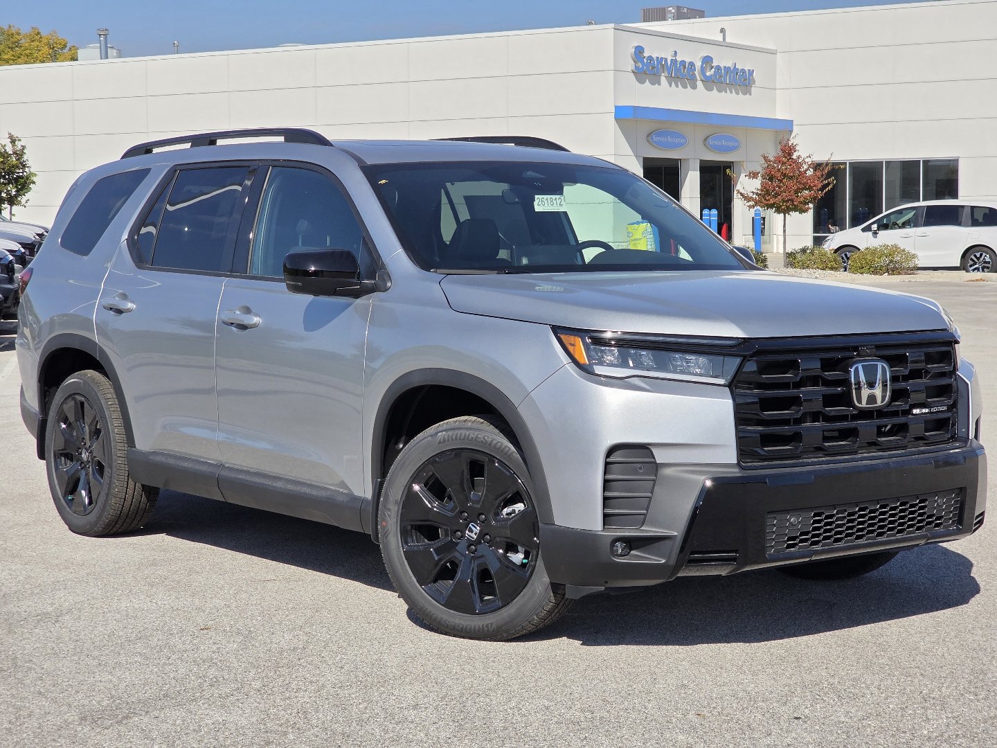 New 2026 Honda Pilot Black Edition image 2
