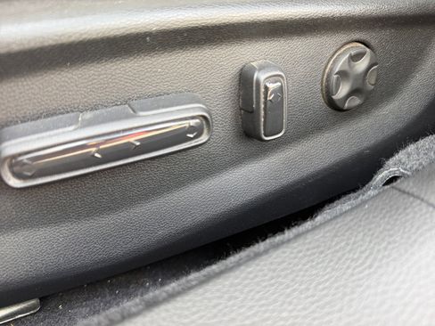 Used 2018 Honda Accord EX-L image 11