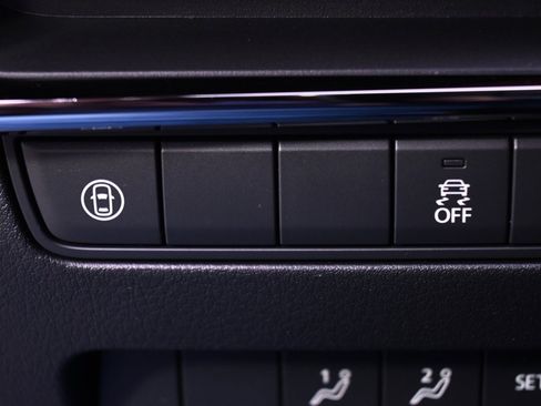 Used 2020 MAZDA MAZDA3 Hatchback w/ Premium Package image 24