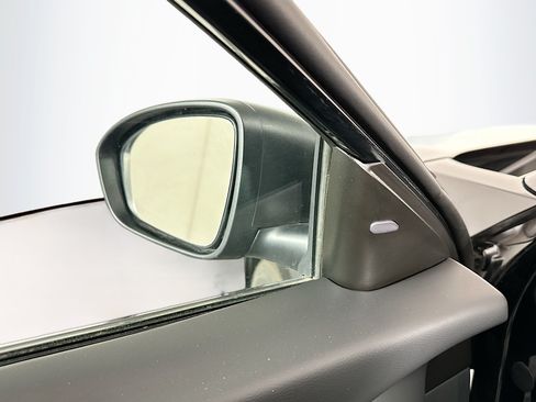 Used 2025 Nissan Altima 2.5 SV FWD image 16