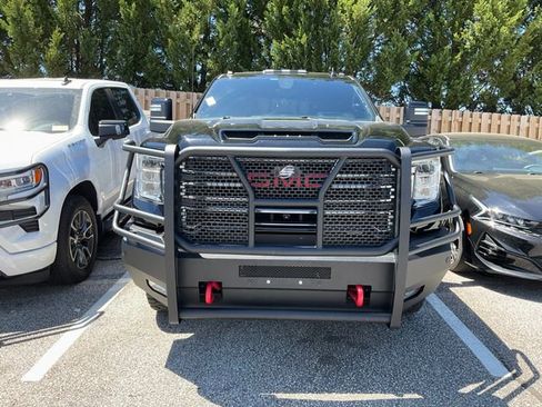 Used 2022 GMC Sierra 2500 AT4 w/ AT4 Premium Plus Package image 2