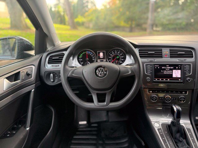 Used 2016 Volkswagen e-Golf SE w/ DC Fast Charging Package FWD image 19