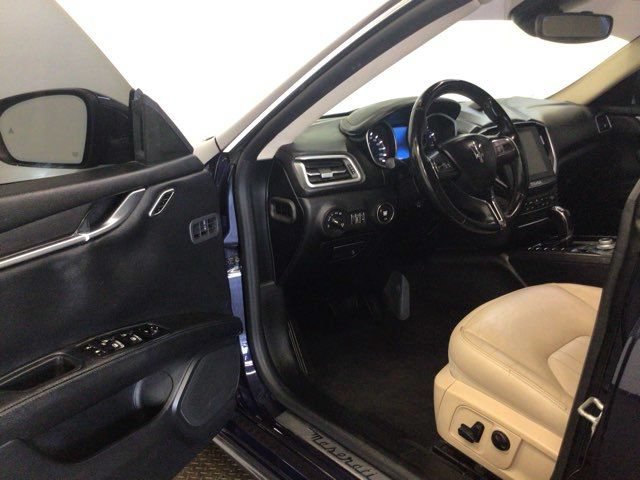 Used 2018 Maserati Ghibli RWD image 16