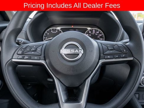 Used 2025 Nissan Sentra SV FWD image 17