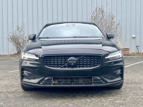 Used 2024 Volvo S60 B5 Plus image 8