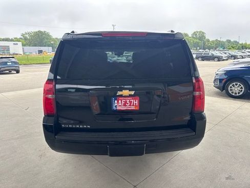 Used 2018 Chevrolet Suburban LT AWD/4WD image 6