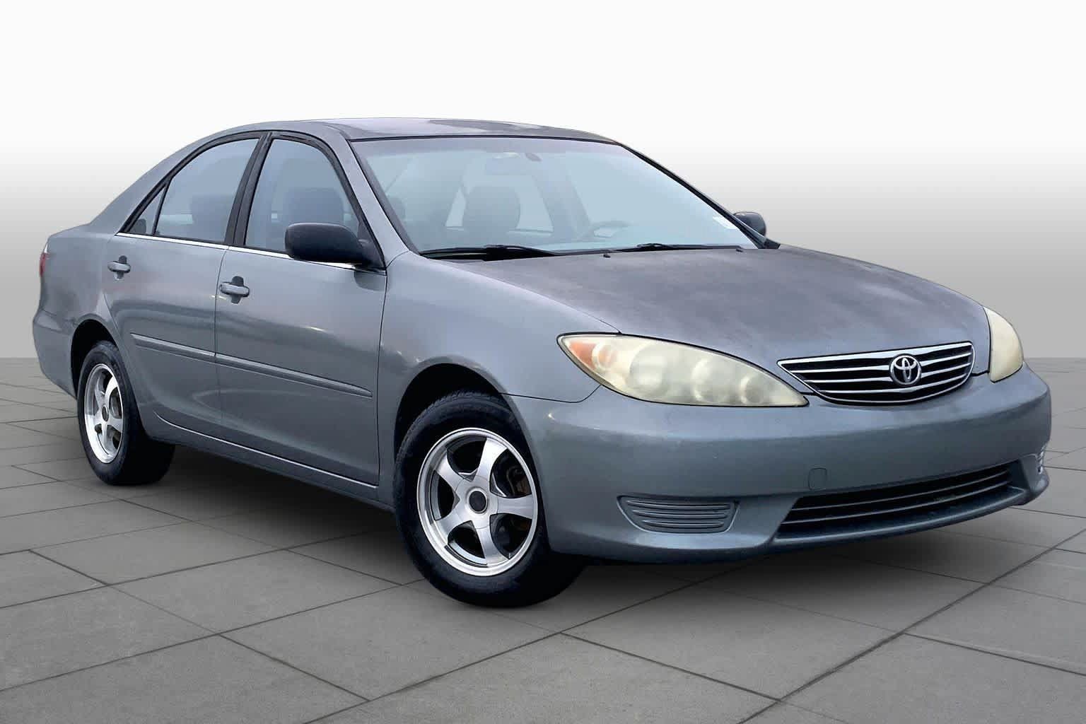 Used 2005 Toyota Camry FWD image 2