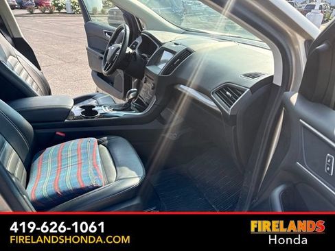 Used 2018 Ford Edge SEL w/ Equipment Group 201A FWD image 27