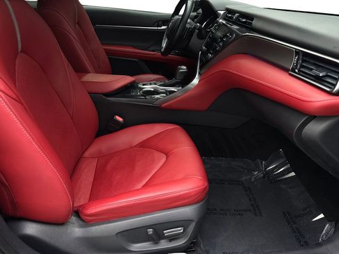 Used 2019 Toyota Camry XSE image 44