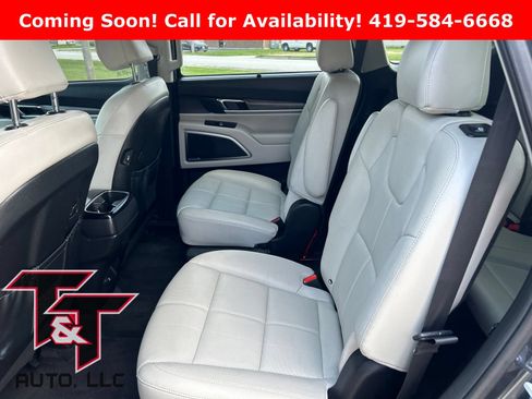 Used 2020 Kia Telluride SX w/ Towing Package FWD image 7