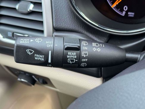 Used 2022 Jeep Grand Cherokee Laredo E w/ Security & Convenience Group image 21