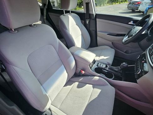 Used 2019 Hyundai Tucson Value AWD/4WD image 17