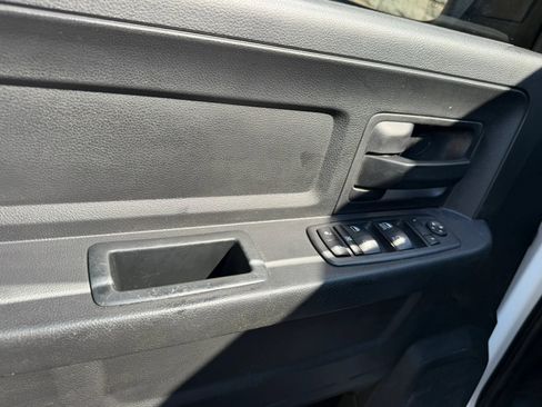 Used 2017 RAM 1500 Tradesman RWD image 25