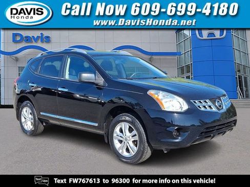 Used 2015 Nissan Rogue S w/ Convenience Package AWD/4WD image 1
