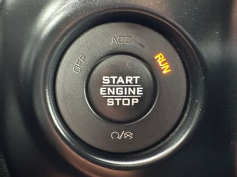 Used 2019 Jeep Wrangler Unlimited Rubicon w/ Steel Bumper Group image 35