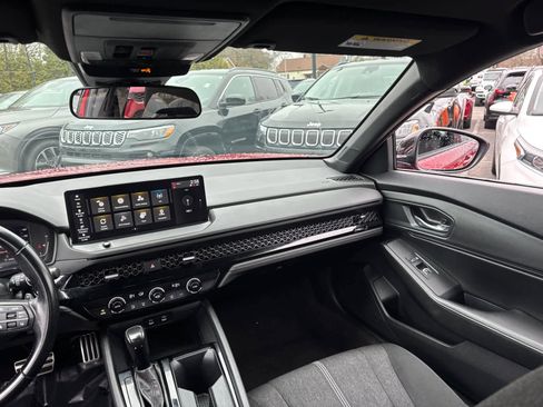 Used 2023 Honda Accord Sport image 32