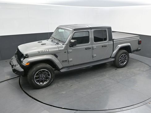Used 2023 Jeep Gladiator Willys image 25