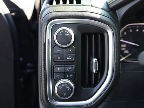 Used 2020 GMC Sierra 1500 Elevation image 13