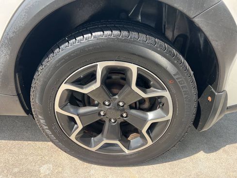 Used 2013 Subaru Crosstrek 2.0i Premium AWD/4WD image 24
