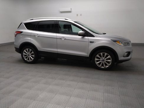 Used 2017 Ford Escape Titanium image 11