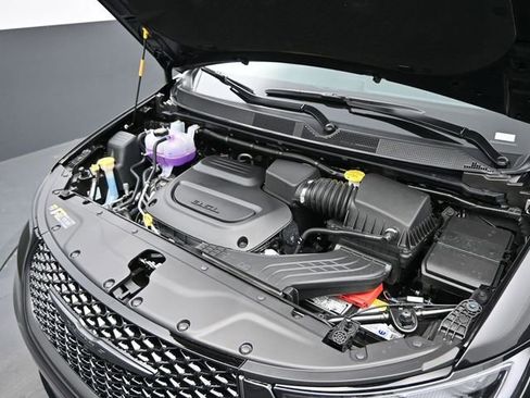 New 2026 Chrysler Pacifica Select w/ S Appearance Package image 42