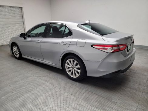 Used 2019 Toyota Camry LE image 3