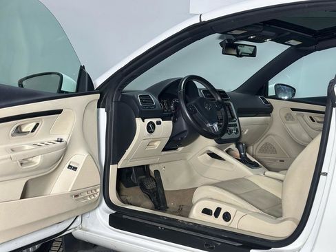 Used 2013 Volkswagen Eos Executive image 12