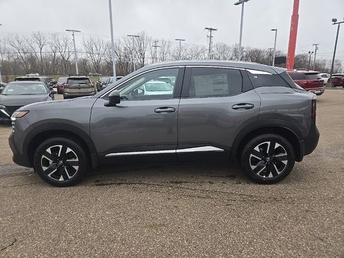 New 2026 Nissan Kicks SV image 4