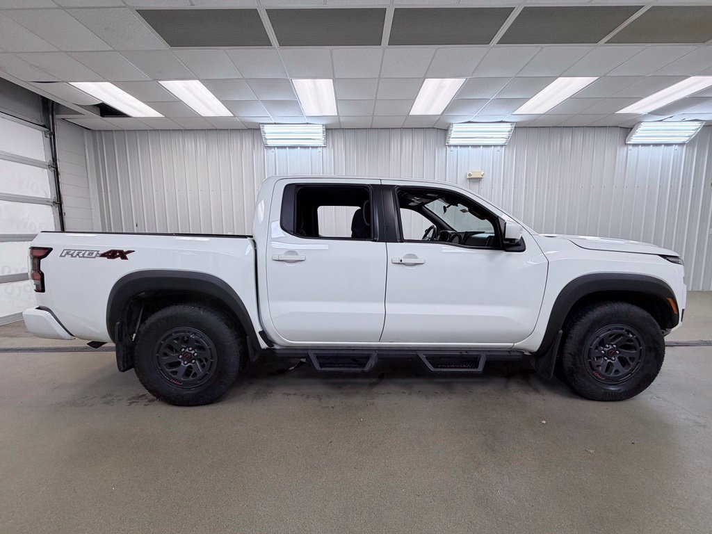 Used 2025 Nissan Frontier PRO-4X w/ Pro Convenience Package AWD/4WD image 5