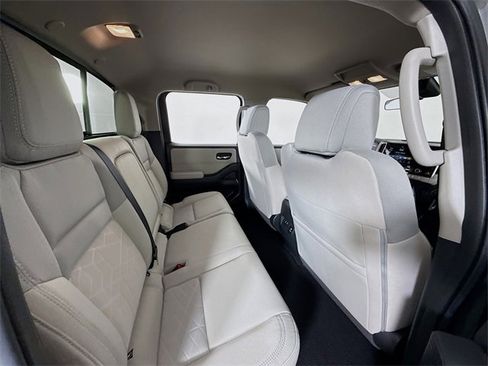 Certified 2025 Nissan Frontier SV w/ SV Convenience Package image 29