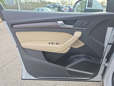 Used 2021 Audi Q5 2.0T Premium Plus w/ Premium Plus Package image 25