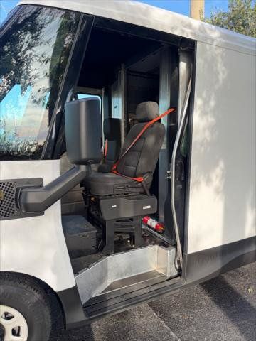 Used 2024 Chevrolet Brightdrop 600 w/ Battery Pack, Max Range AWD/4WD image 13