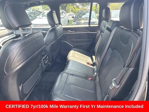 Used 2023 Jeep Grand Cherokee Overland AWD/4WD image 13