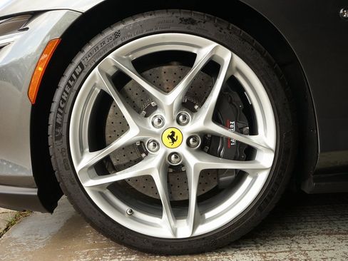 Used 2021 Ferrari Roma image 30