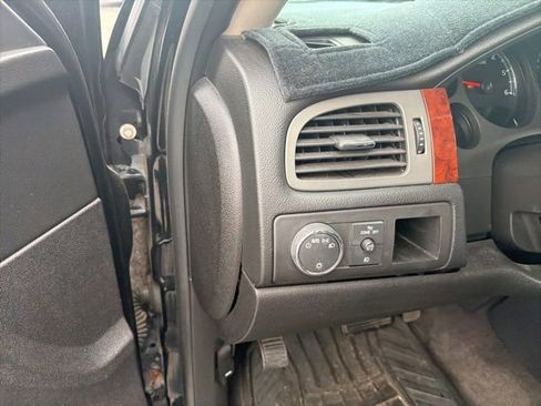 Used 2014 GMC Yukon XL SLT RWD image 28