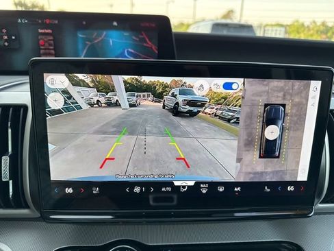 Used 2025 Ford Expedition Max Active RWD image 27