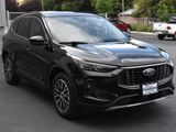 Used 2023 Ford Escape SE w/ PHEV Premium Package image 4