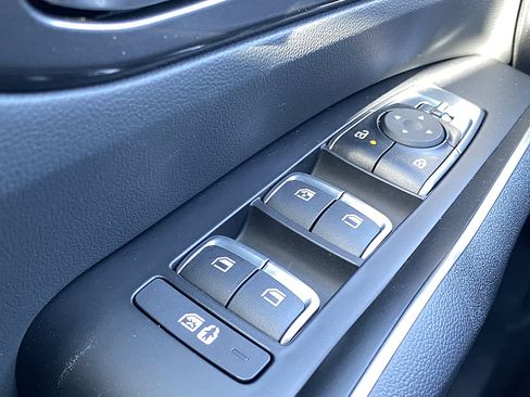 New 2026 Kia Sorento LX FWD image 11