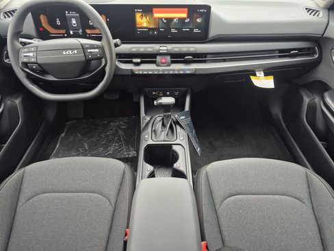 New 2026 Kia K4 FWD image 13