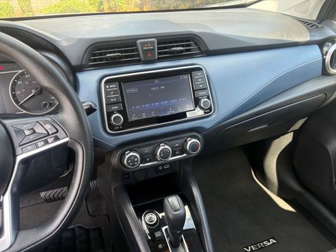 Used 2025 Nissan Versa SV FWD image 17