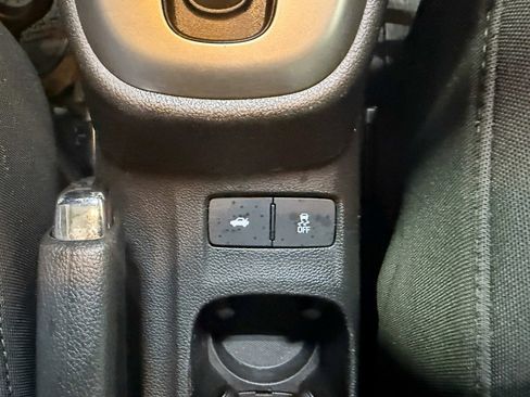 Used 2018 Chevrolet Sonic LT image 18