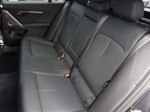 Used 2026 BMW M5 Touring AWD/4WD image 30